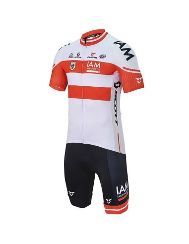Equipación corta con tirantes IAM para ciclistas en 2023 a buen precio