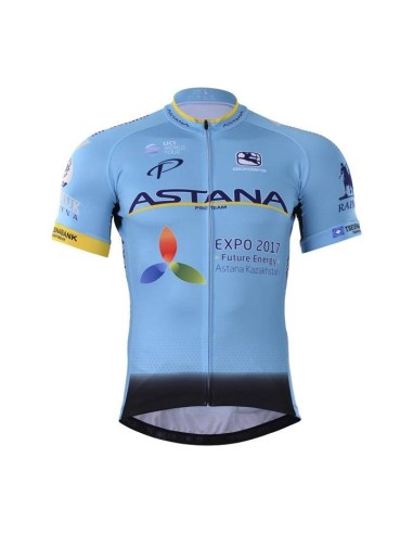 Conjunto corto de ciclismo Astana para disfrutar al máximo de tus rutas