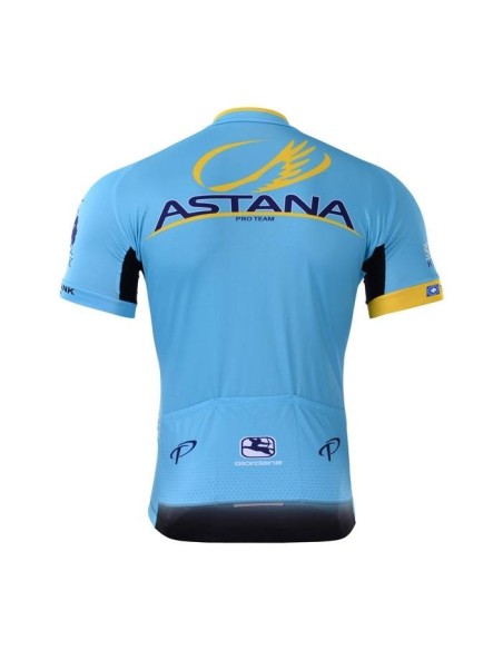 Conjunto corto de ciclismo Astana para disfrutar al máximo de tus rutas