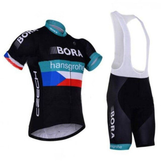 Equipación corta de ciclismo Bora Czech para estar cómodo y fresco