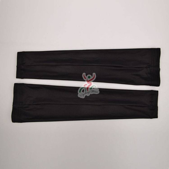 Manguitos Specialized para ciclismo que cuidan tu piel y te mantienen fresco