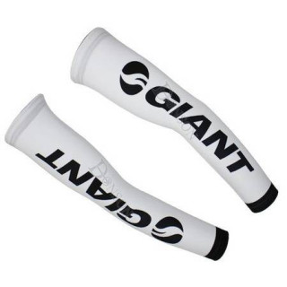 Manguitos de ciclismo Giant: comodidad y protección para tus rutas
