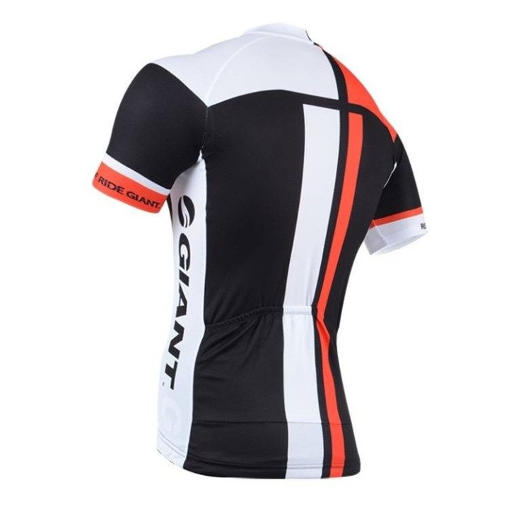 Maillot corto Giant: comodidad y estilo para tus rutas en bicicleta