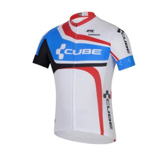 Maillot corto CUBE para ciclismo: comodidad y estilo en tu ruta