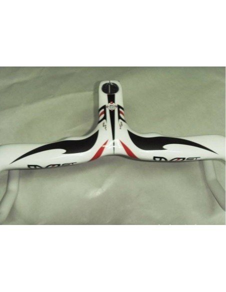 Manillar de fibra de carbono: ligero y resistente para tu bici