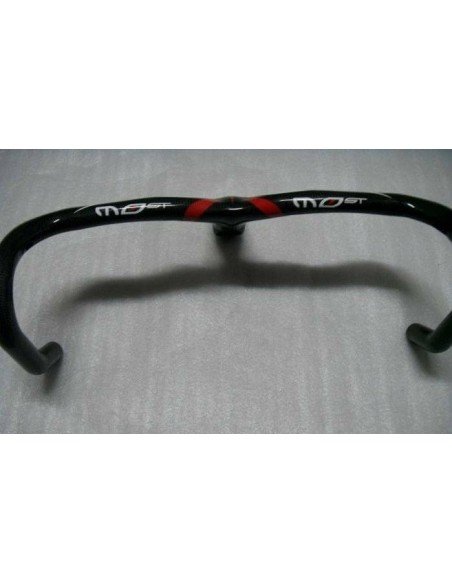 Manillar de fibra de carbono: ligero y resistente para tu bici