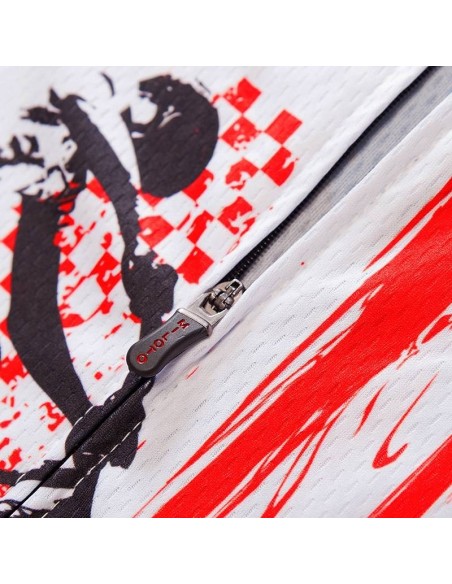 Equipación de ciclismo corta con tirantes para disfrutar al máximo en la ruta