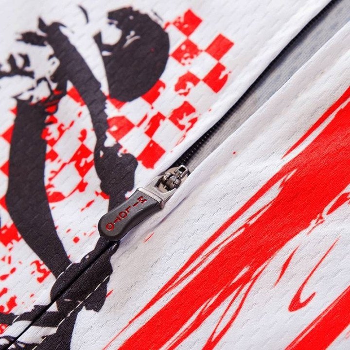 Equipación de ciclismo corta con tirantes para disfrutar al máximo en la ruta