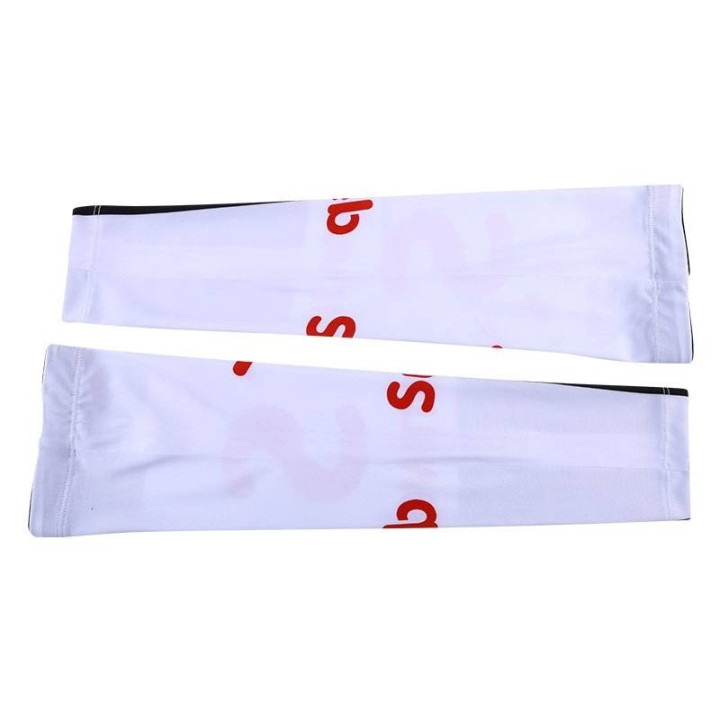 Manguitos de ciclismo Sunweb Giant para cuidar tu piel y mantenerte fresco