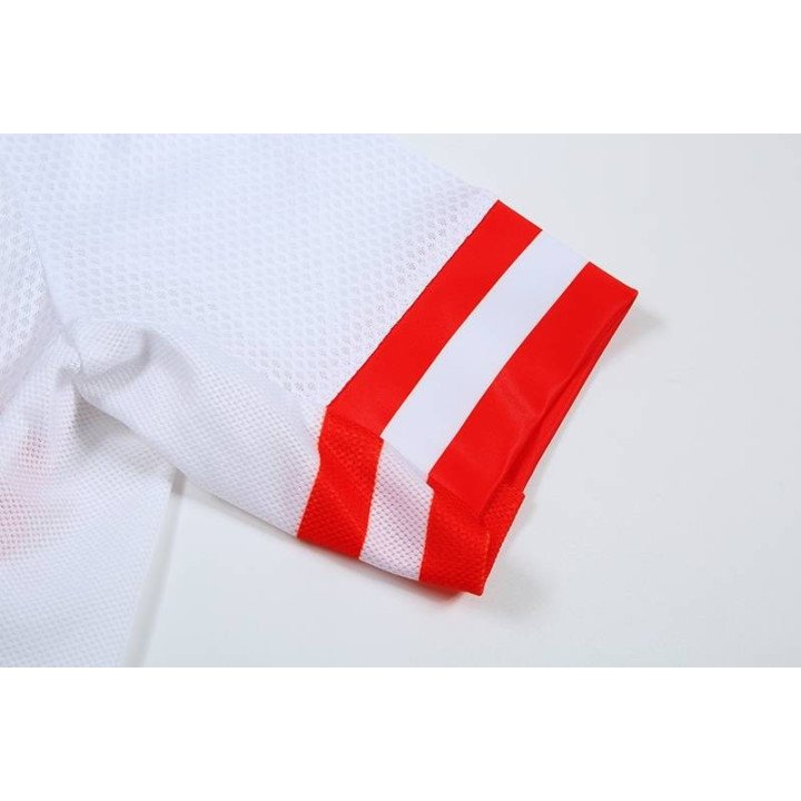 Maillot ciclista Inglaterra: comodidad y frescura para tus rutas