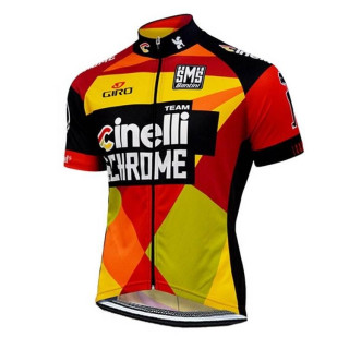 Maillot ciclista corto Cinelli: estilo y comodidad para tus paseos