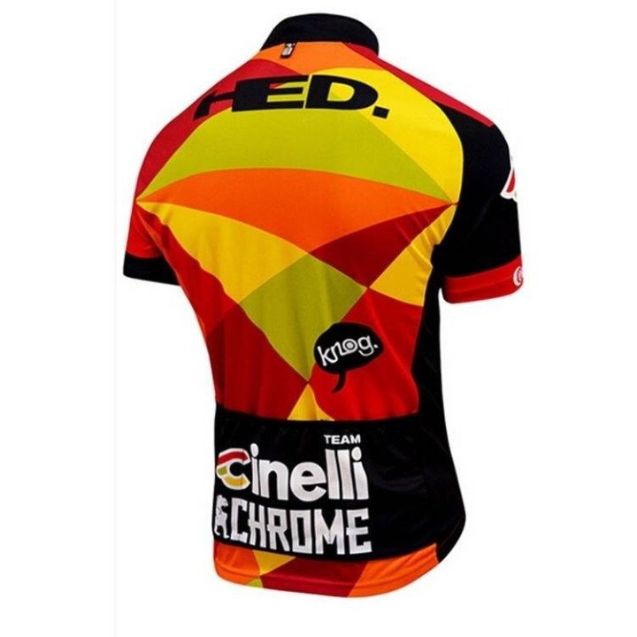 Maillot ciclista corto Cinelli: estilo y comodidad para tus paseos