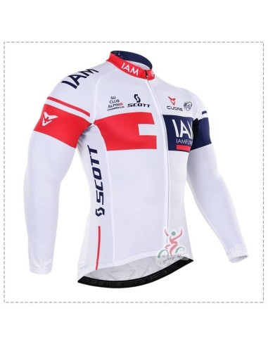 Ropa térmica de ciclismo IAM con tirantes para sentirte cómodo en tus rutas