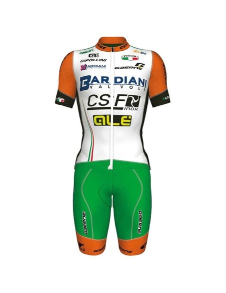 Equipación de ciclismo BARDIANI CSF: cortas y con estilo para tus rutas