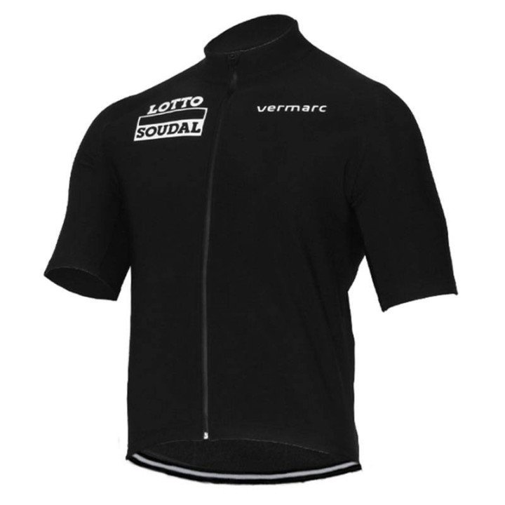 Equipación corta LOTTO SOUDAL: comodidad y estilo para tus rutas en bici