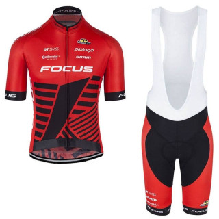 Conjunto de Ciclismo FOCUS XC: Equipación Corta y Cómoda para tus Rutas