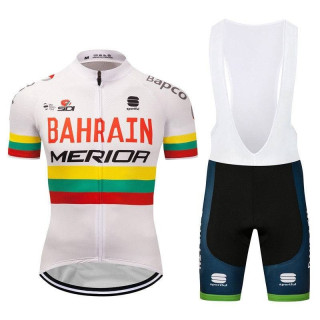 Equipación corta Merida BAHRAIN para ciclistas que buscan comodidad y estilo