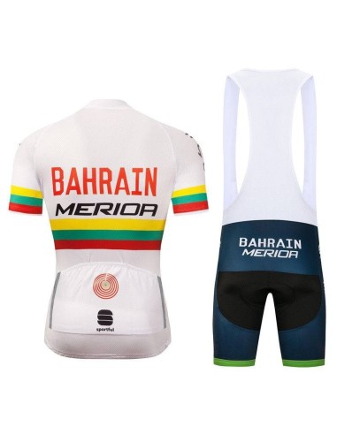 Equipación corta Merida BAHRAIN para ciclistas que buscan comodidad y estilo
