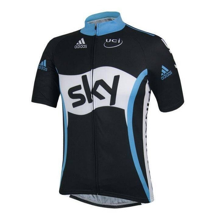 Equipación corta de ciclismo SKY cómoda y a buen precio