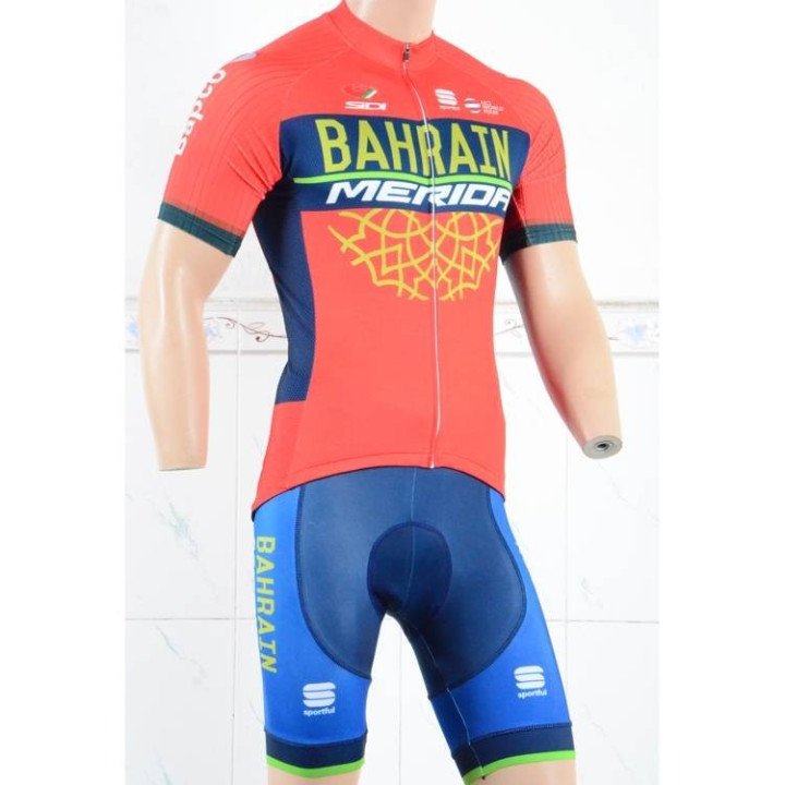 Equipación corta BAHRAIN Merida para ciclismo, calidad y confort al mejor precio
