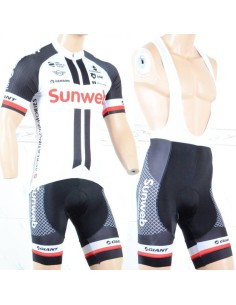 Equipación corta sunweb para ciclismo: compra cómoda y a buen precio