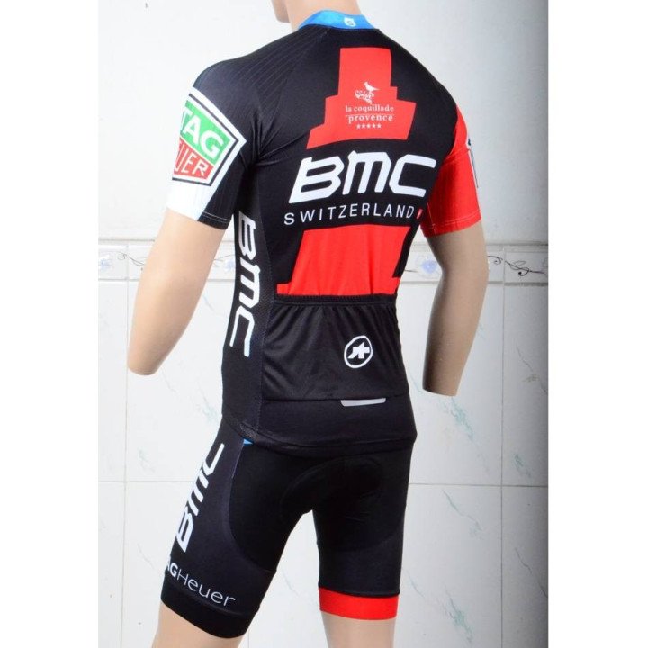 Equipación de ciclismo BMC: Conjunto corto y cómodo para tus rutas