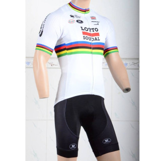 Conjunto corto de ciclismo Lotto: comodidad y estilo para tus rutas