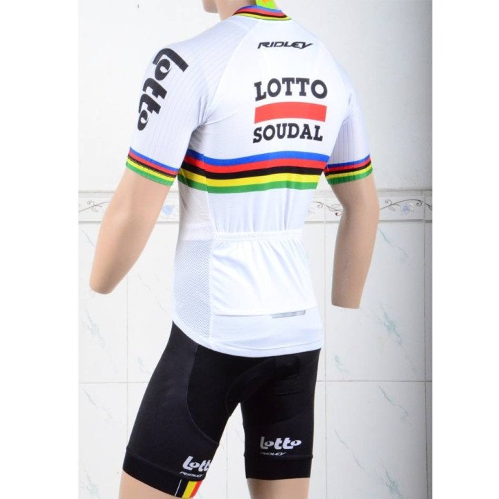 Conjunto corto de ciclismo Lotto: comodidad y estilo para tus rutas