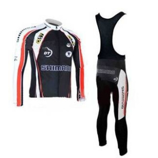 Ropa térmica para ciclistas de Shimano, comodidad y estilo en cada pedaleo