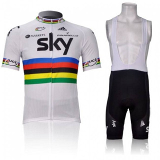 Equipación de Ciclismo SKY: Conjunto Corto Ideal para Ti