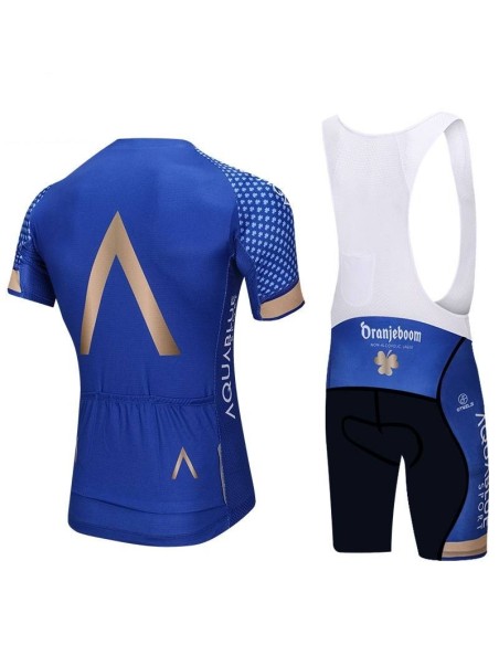 Equipación de Ciclismo Aquablue: Comodidad y Estilo para tus Rutas