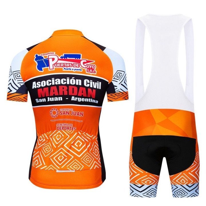 Equipación de Ciclismo MARDAN: Conjunto Corto Ideal para Tus Rutas