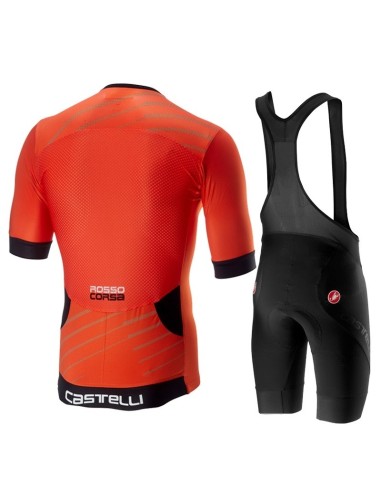 Equipación de Ciclismo Castelli: Conjunto Corto Ideal para Ti