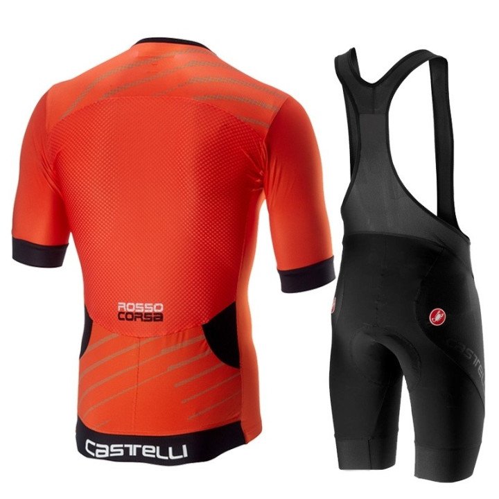 Equipación de Ciclismo Castelli: Conjunto Corto Ideal para Ti