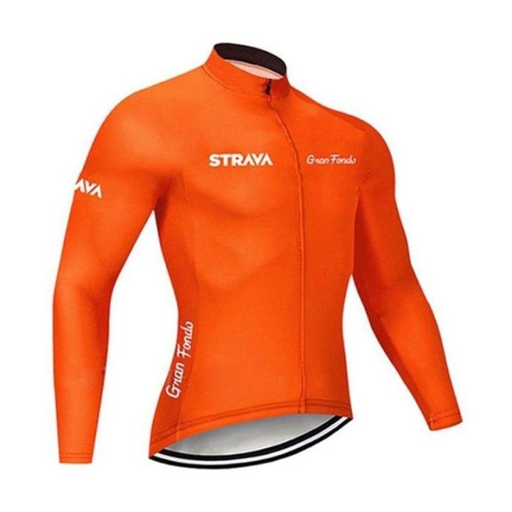 Ropa térmica de ciclismo STRAVA para estar cómodo en tus rutas