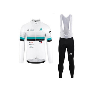 Ropa de ciclismo térmica Mercedes F1 para tus aventuras en bici