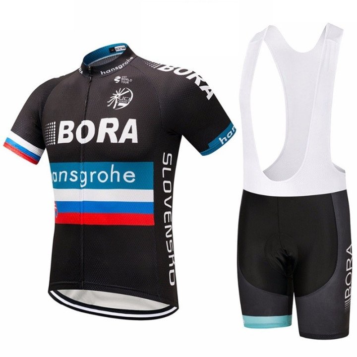 Equipación de Ciclismo Bora: Conjunto Corto para Pedalear Cómodo