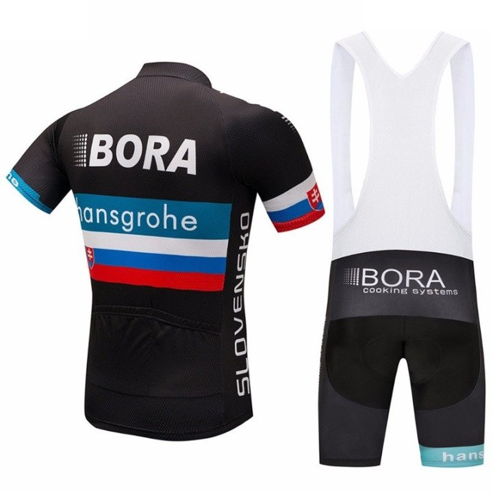 Equipación de Ciclismo Bora: Conjunto Corto para Pedalear Cómodo