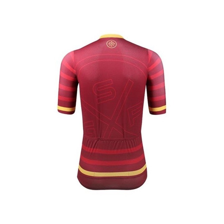 Ropa de ciclismo de verano GSPORT: comodidad y estilo para tus rutas