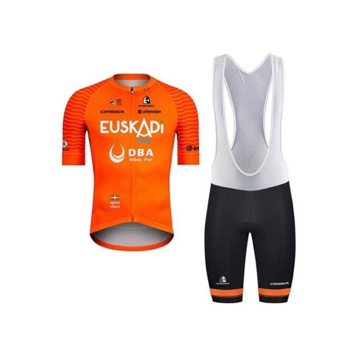 Ropa de ciclismo de verano EUSKADI: comodidad y estilo para tus rutas