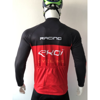 Maillot largo térmico Ekoi para ciclistas: comodidad y estilo en cada pedalada