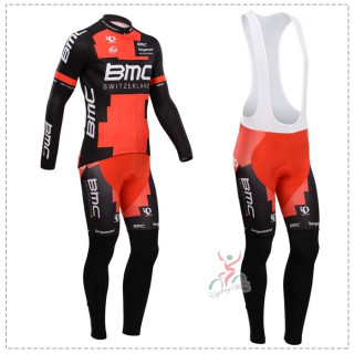 Ropa térmica de ciclismo BMC que te mantiene cómodo y seco