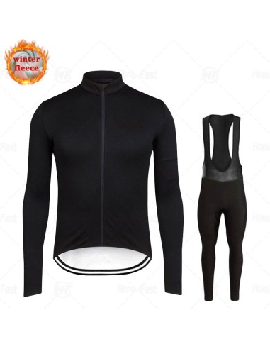 Ropa de ciclismo térmica de Rapha, confort y estilo para tus rutas