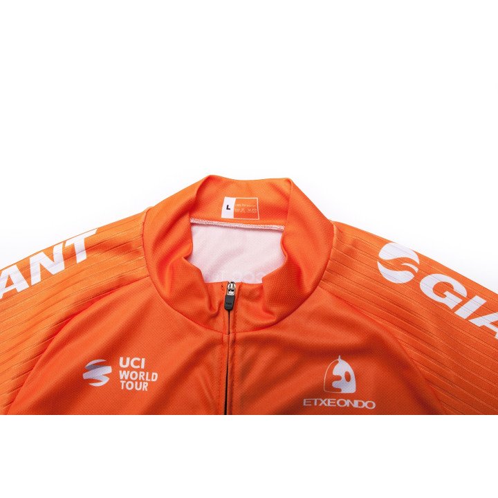 Ropa de ciclismo de verano CCC RENO: comodidad y estilo para tus rutas