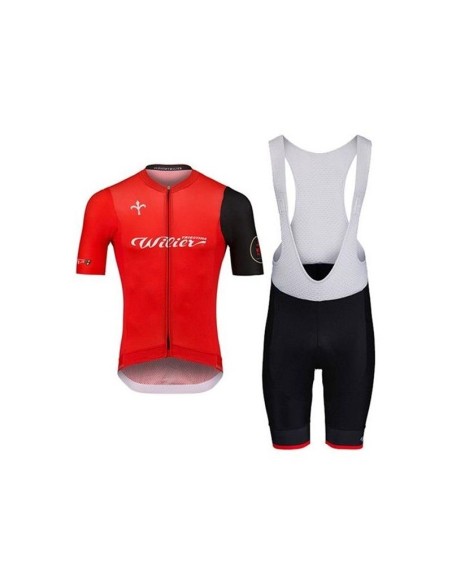 Equipación corta con tirante Wilier para ciclistas felices