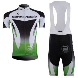 Equipación corta Cannondale: comodidad y estilo para tus rutas en bici