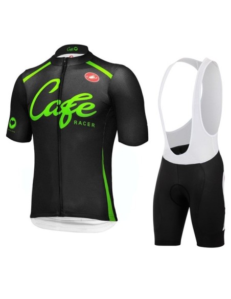 Equipación corta Castelli: tu compañero ideal para pedalear cómodo