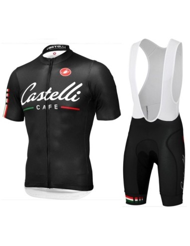 "Equipación de Ciclismo Castelli: Conjunto Corto para Disfrutar del Pedal"