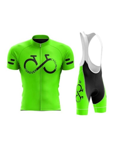 Conjunto corto de ciclismo con tirante a buen precio para 2023