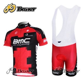 Equipación corta BMC 2023: comodidad y estilo para ciclistas